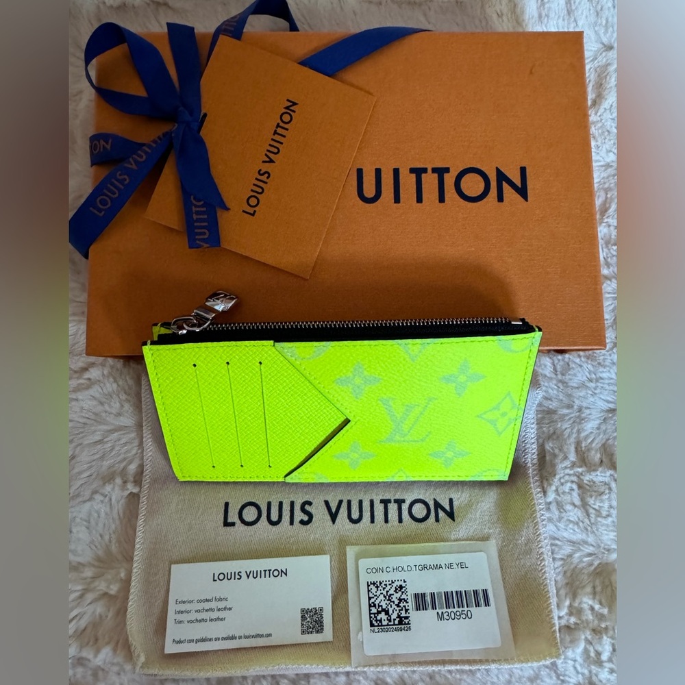 Louis Vuitton Coin Card Holder Tiagarama